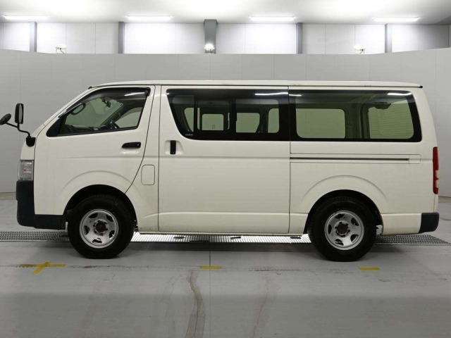 Toyota HIACE VAN 2015 7139606-4