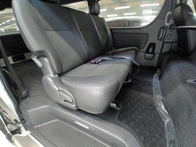 Toyota HIACE VAN 2023 7139615-12