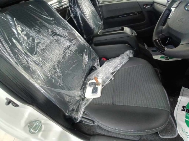 Toyota HIACE VAN 2025 7139620-10