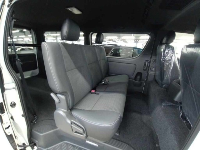 Toyota HIACE VAN 2025 7139620-12