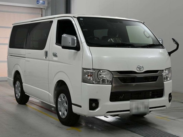 Toyota HIACE VAN 2025 7139620-5