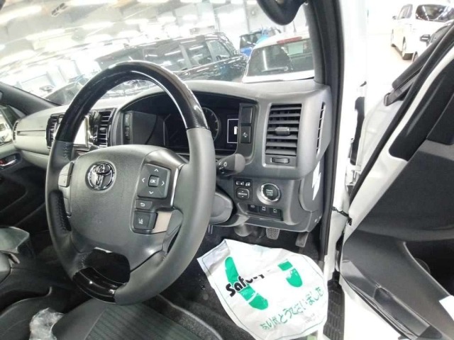 Toyota HIACE VAN 2025 7139620-9