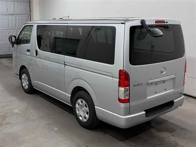 Toyota HIACE VAN 2024 7139690-1