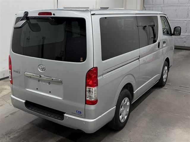 Toyota HIACE VAN 2024 7139690-5
