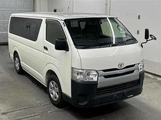 Toyota HIACE VAN 2019 7139700-0