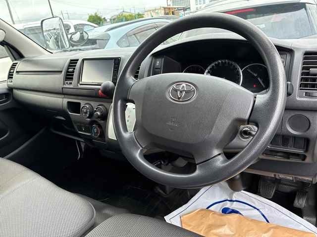 Toyota HIACE VAN 2019 7139700-3