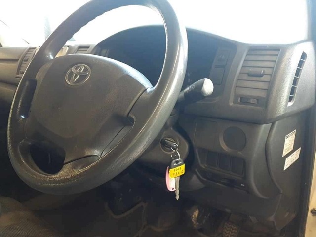 Toyota HIACE VAN 2014 7139774-9