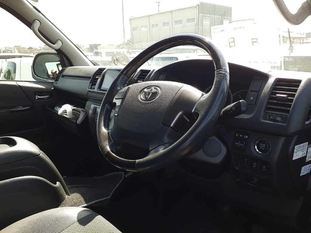 Toyota HIACE VAN 2015 7139775-9