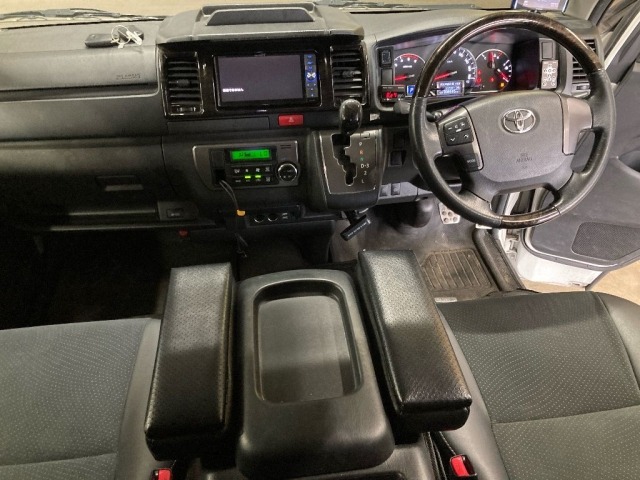 Toyota HIACE VAN 2016 7139835-3