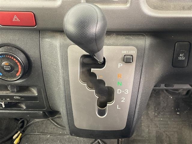 Toyota HIACE VAN 2006 7140458-10