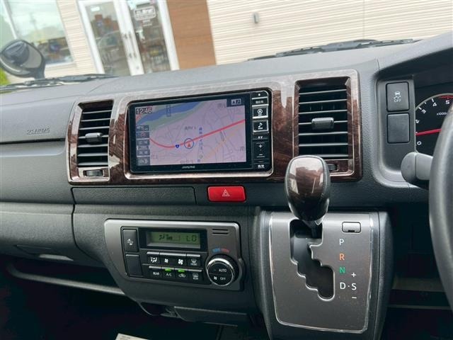 Toyota HIACE VAN 2018 7140555-16