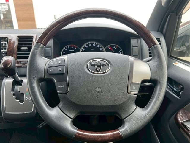 Toyota HIACE VAN 2018 7140555-3