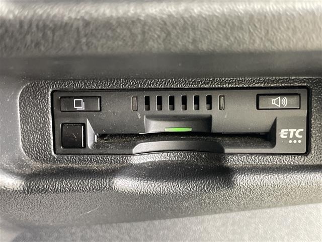 Toyota HIACE VAN 2022 7140579-17