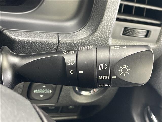Toyota HIACE VAN 2022 7140579-5