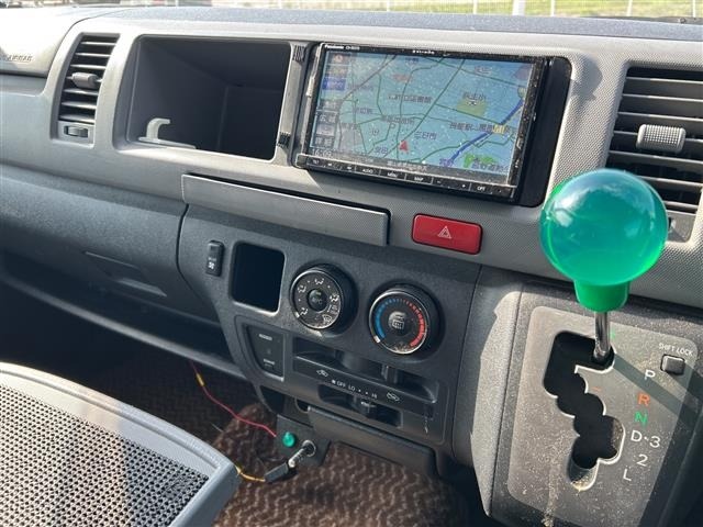 Toyota HIACE VAN 2007 7140604-10