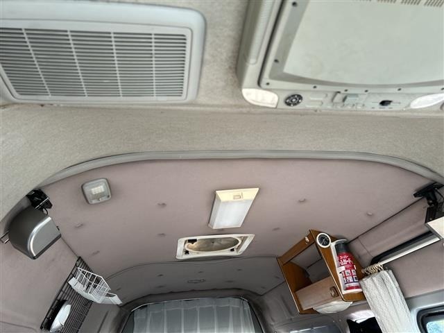 Toyota HIACE VAN 2007 7140604-11