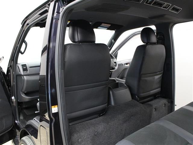 Toyota HIACE VAN 2024 7140629-9