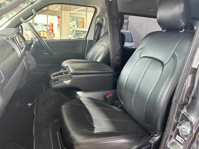 Toyota HIACE VAN 2017 7140642-11