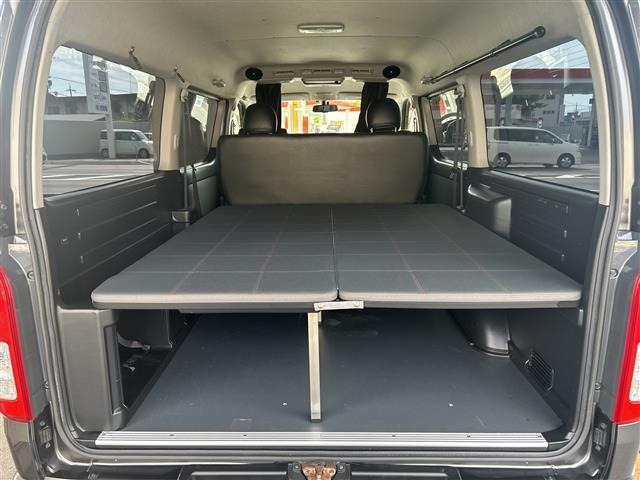 Toyota HIACE VAN 2017 7140642-6