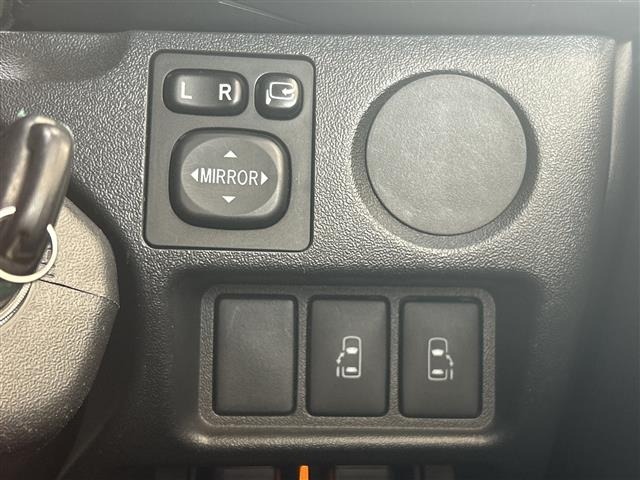 Toyota HIACE VAN 2017 7140642-7