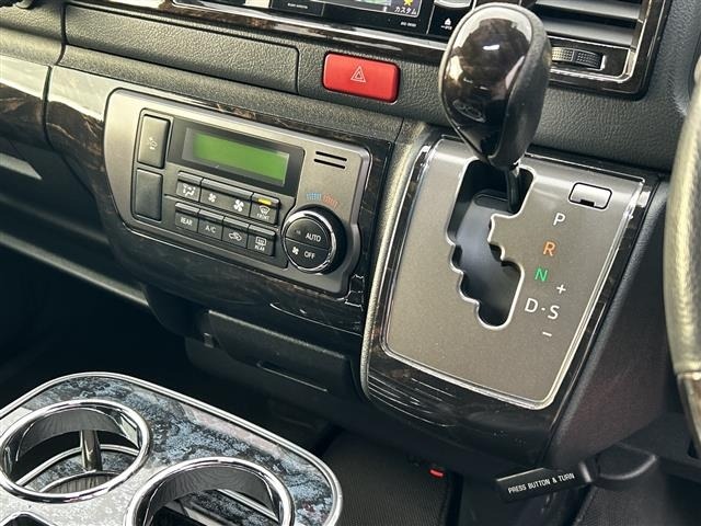 Toyota HIACE VAN 2018 7140645-20