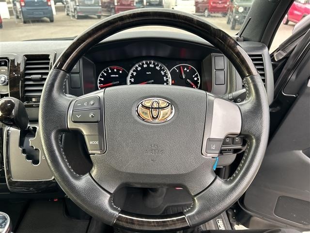 Toyota HIACE VAN 2018 7140645-8