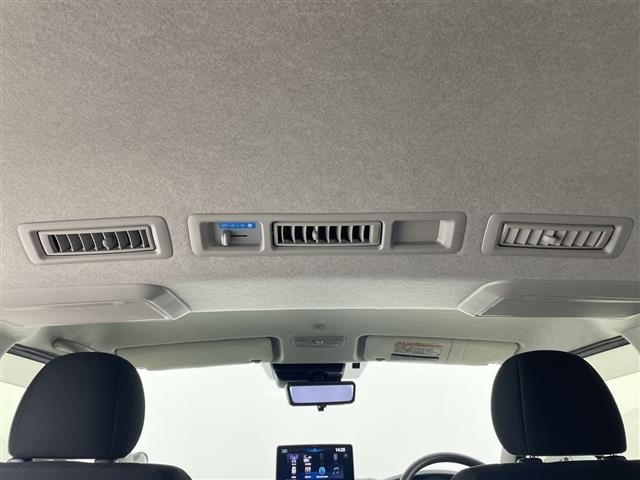Toyota HIACE VAN 2024 7140658-1