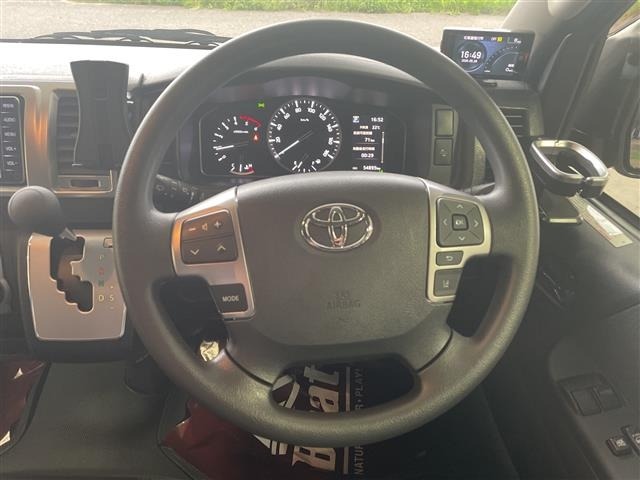 Toyota HIACE VAN 2024 7140660-17