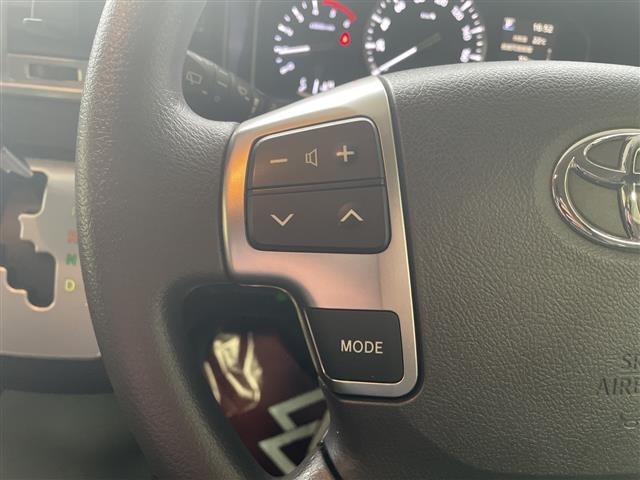 Toyota HIACE VAN 2024 7140660-18
