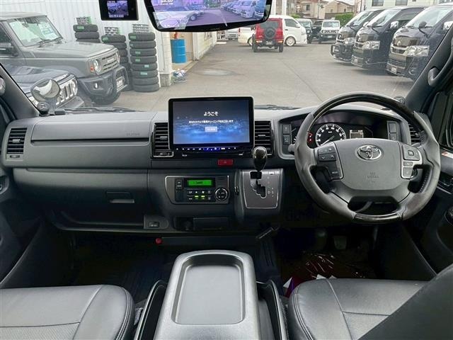 Toyota HIACE VAN 2023 7140682-14
