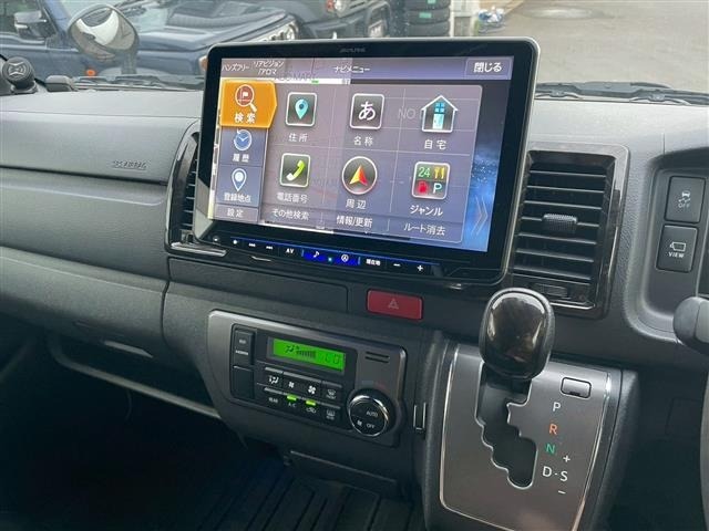 Toyota HIACE VAN 2023 7140682-16