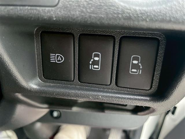Toyota HIACE VAN 2023 7140682-22