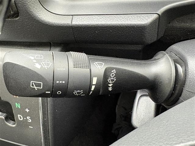 Toyota HIACE VAN 2022 7140683-19