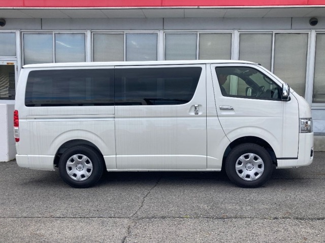 Toyota HIACE VAN 2026 7140708-3