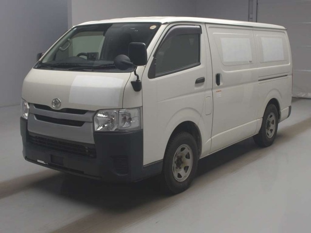 Toyota HIACE VAN 2018 7140722-0