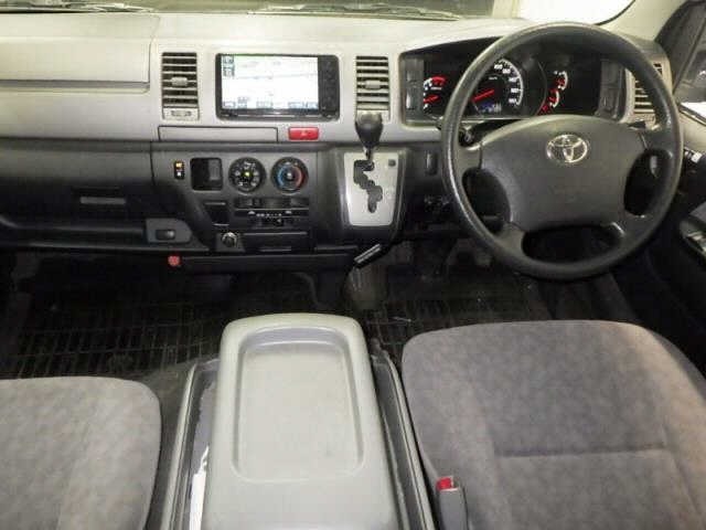 Toyota HIACE VAN 2004 7140781-3