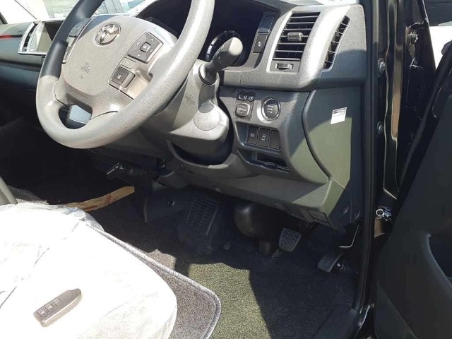 Toyota HIACE WAGON 2025 7144735-9