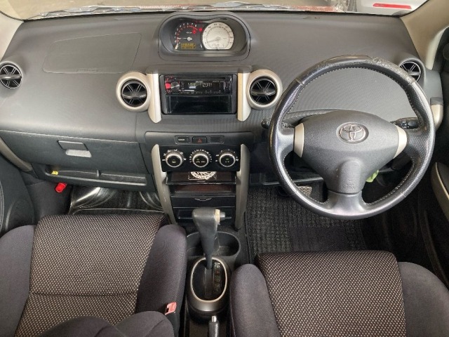 Toyota IST 2003 7151059-3