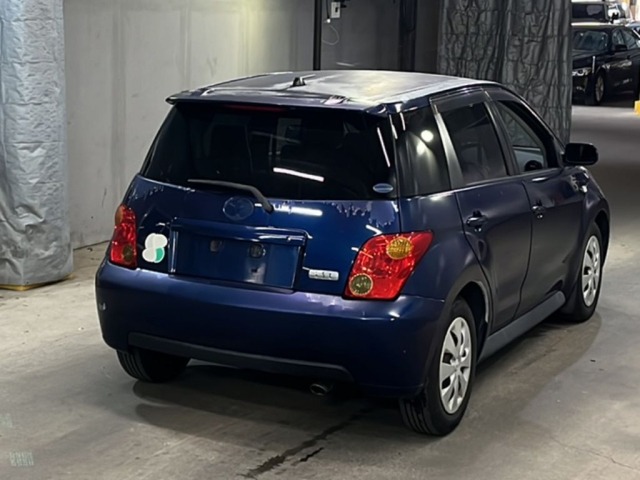 Toyota IST 2003 7151059-5