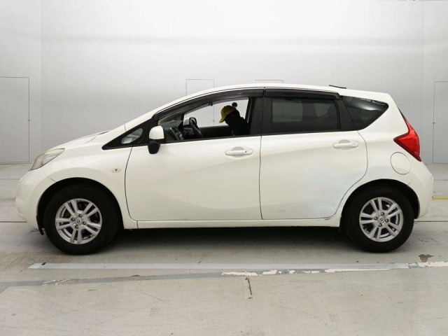 Nissan NOTE 2013 7139152-4