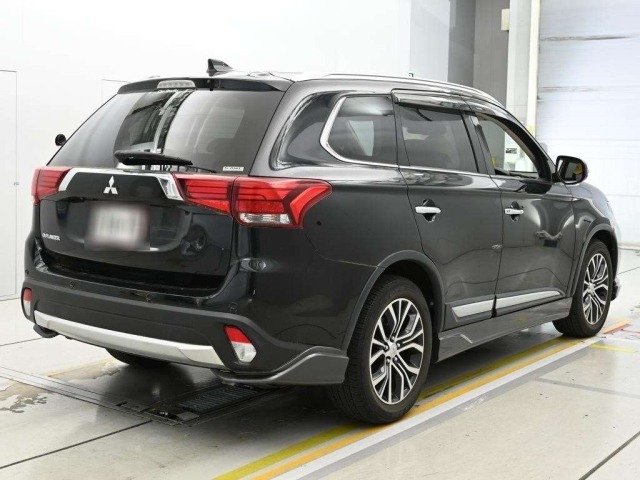 Mitsubishi OUTLANDER 2017 7142426-1