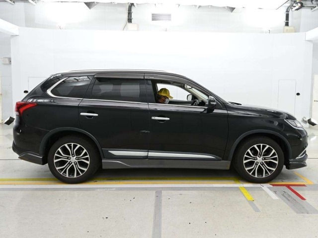 Mitsubishi OUTLANDER 2017 7142426-3