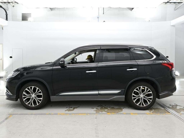 Mitsubishi OUTLANDER 2017 7142426-4