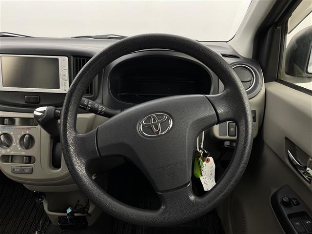 Toyota PIXIS EPOCH 2013 7145355-18