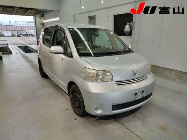 Toyota PORTE 2012 7144957-0