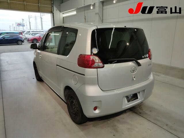 Toyota PORTE 2012 7144957-1