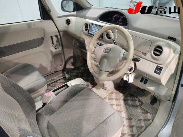 Toyota PORTE 2012 7144957-6
