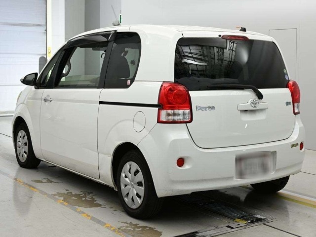 Toyota PORTE 2013 7144979-6