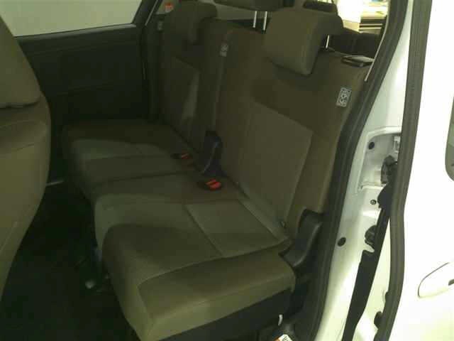 Toyota SIENTA 2025 7150336-6