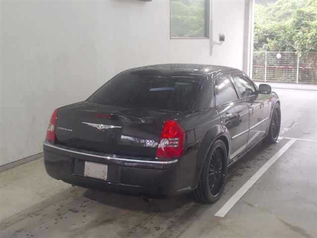 Chrysler 300C 2010 7159038-5